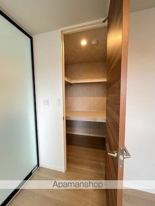 滋賀県守山市二町町[2LDK/64.75m2]の収納