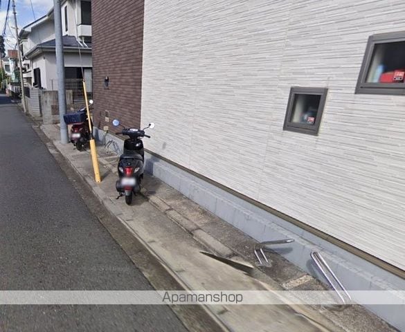 クレイノリーブル横浜の玄関写真