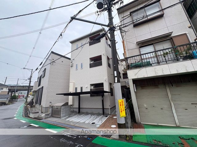 アーリーズ忍ヶ丘の外観写真