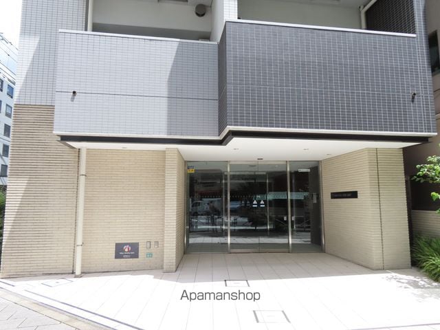 コンフォリア東池袋EASTの玄関写真