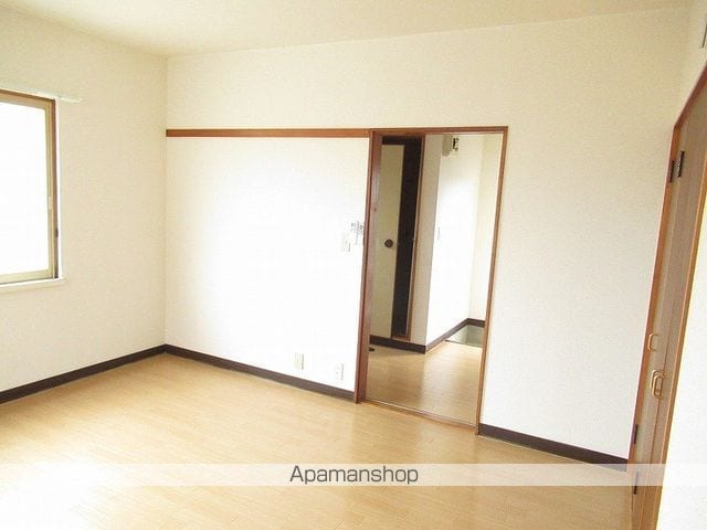 ロイヤルハイツ東仙北の内装写真