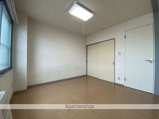 メゾンドフラッシュ富岡の内装写真