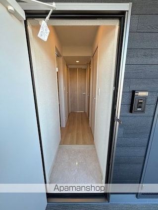 ウエスト　コミタリアⅢ[1LDK/42.59m2]の玄関