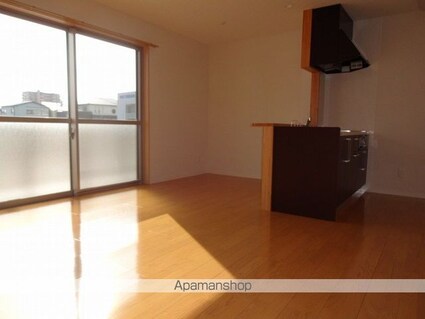 クレドール南川添[1LDK/50.2m2]の内装3