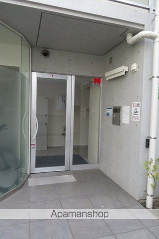 EVパレスの玄関写真
