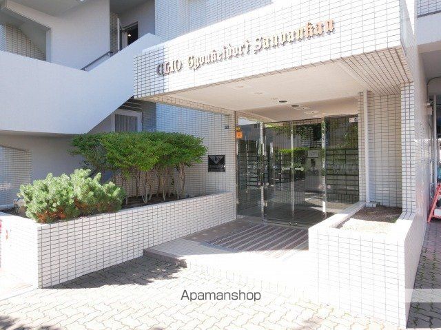 クリオ行啓通参番館の玄関写真
