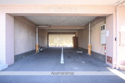 エクセラン乃万[2DK/54.45m2]の駐車場