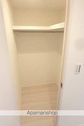 ザ・パークハビオ新宿[1R/25.17m2]の収納