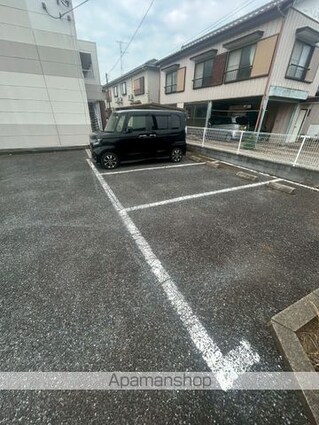 レオパレスパストラルＢ[1K/23.18m2]の駐車場