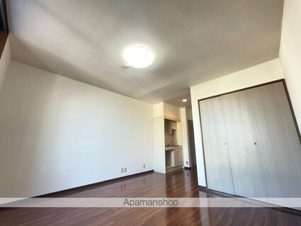 ヴェルヴィ豊岡[1R/24.66m2]の内装2