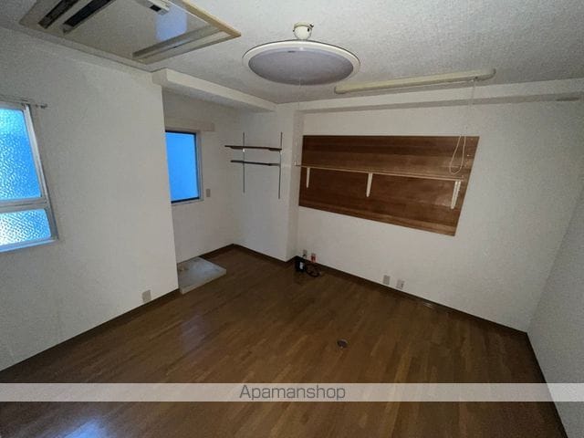 アウトリバーマンションの内装写真