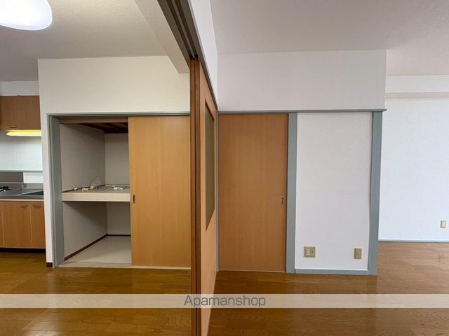 春日町マンションの内装写真