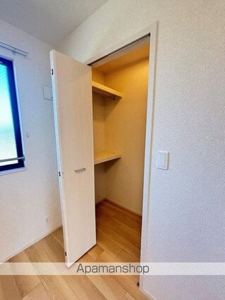 グランブルー八代　Ａ[2LDK/59.58m2]の収納