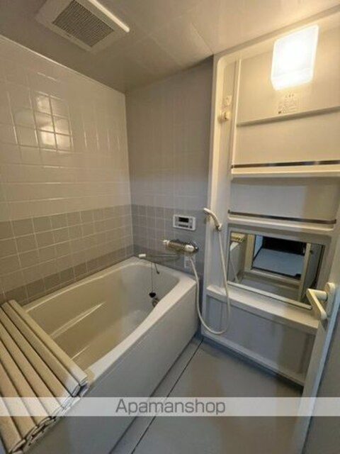 和歌山県和歌山市紀三井寺[3LDK/70.74m2]のバス