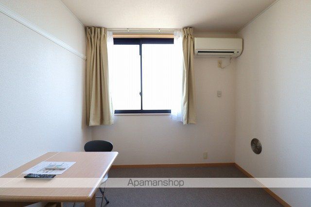 レオパレス志茂の内装写真