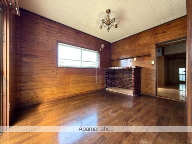 小田原市成田貸戸建の内装写真