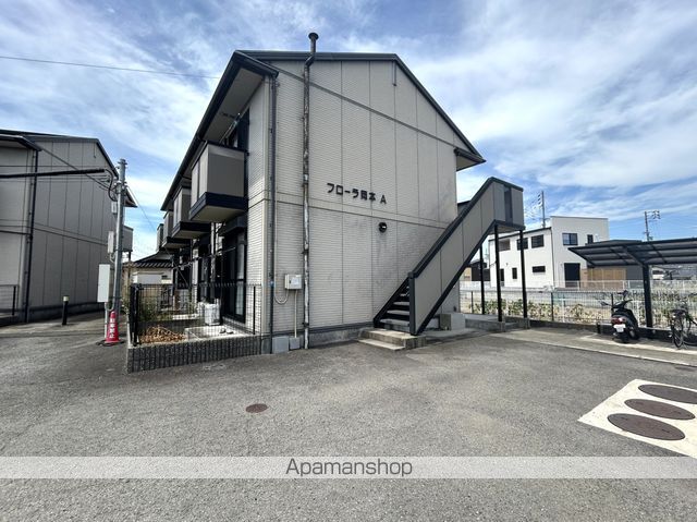 フローラ岡本 A棟の外観写真