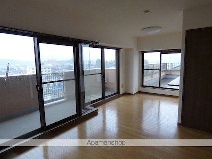 グランドール今治参番館[3LDK/70.5m2]のリビング・居間