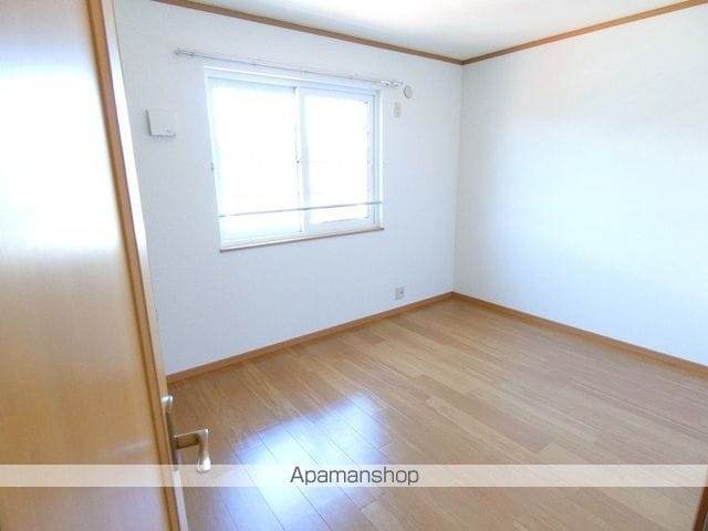 パイナリ今沢の内装写真