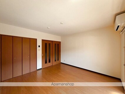 アースグローリエ[1K/30.35m2]の内装1