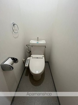 和歌山県和歌山市紀三井寺[3LDK/70.74m2]のトイレ