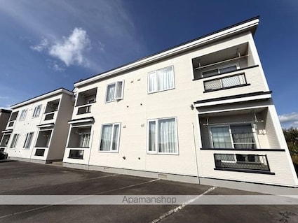 リヴェール桔梗館[2LDK/52.23m2]の外観1