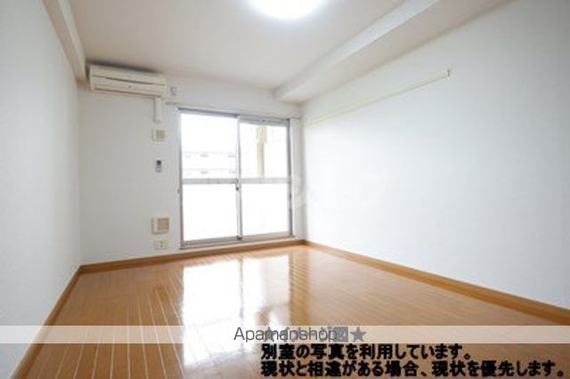 プラシードの内装写真