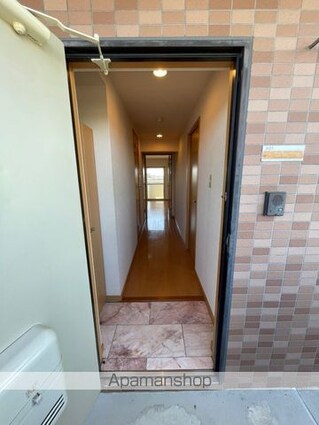 マンションティアラ[2LDK/56.7m2]の玄関