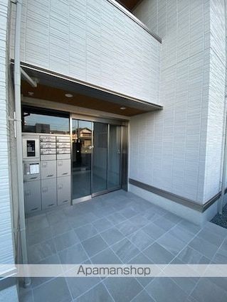 ＤーＲＯＯＭ和歌山黒田[2LDK/70.79m2]のエントランス