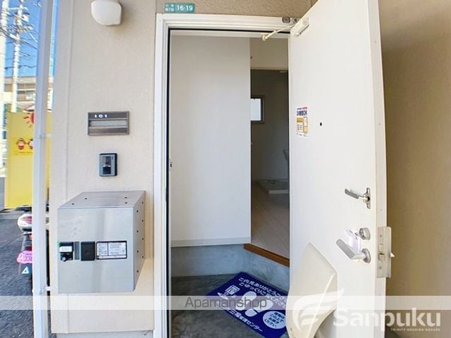 フレグランス坂本の内装写真