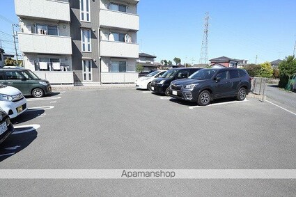 東京都昭島市郷地町２丁目[1LDK/49.77m2]の駐車場