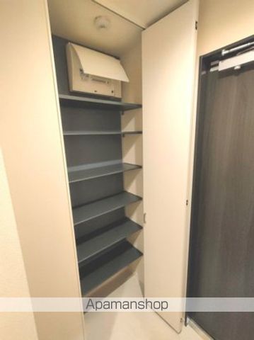 Ｌｕｍｉｅｒｅ　ｄｕ　ｓｏｌｅｉｌ[2LDK/60.23m2]の玄関