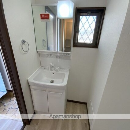 ラフィネ新井[1K/29.78m2]の洗面所