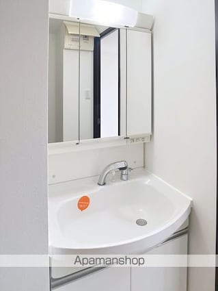 Ｌｅ　ｊａｒｄｉｎ[1R/27.54m2]の洗面所
