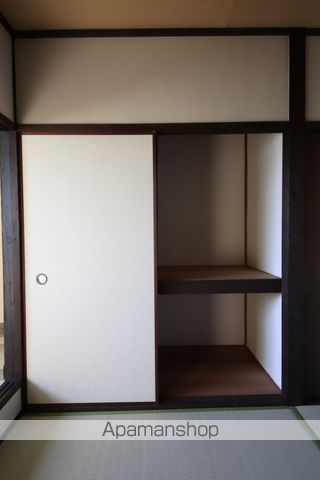テラスハウスの内装写真