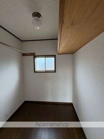 名鉄常滑線 新舞子駅 徒歩21分 2階建 築32年の内装写真