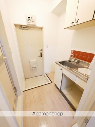 東京都中野区大和町１丁目[1K/16m2]の玄関