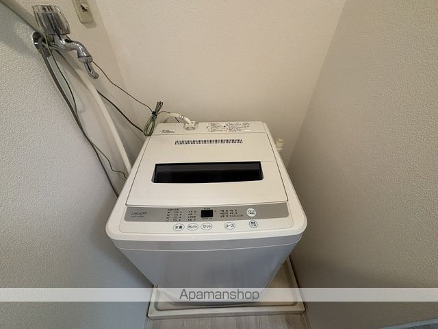 CANVASSすすきのの内装写真
