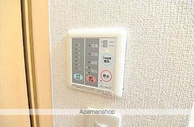 ピュアホワイト国立の内装写真
