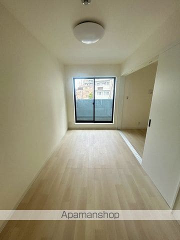 リアコート KANDAIMAEIIの内装写真