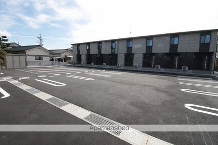 グランデ未来[1LDK/44.28m2]の駐車場