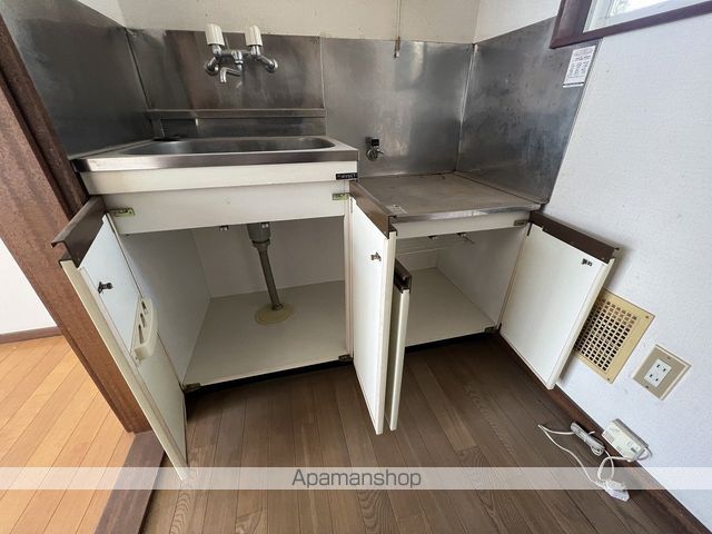 アアロット アパートメントの内装写真