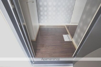 グランコート鴨川[3K/52.35m2]の玄関
