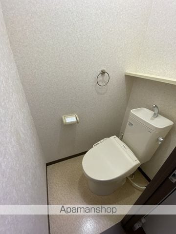 ベーネパラッツオアキの内装写真