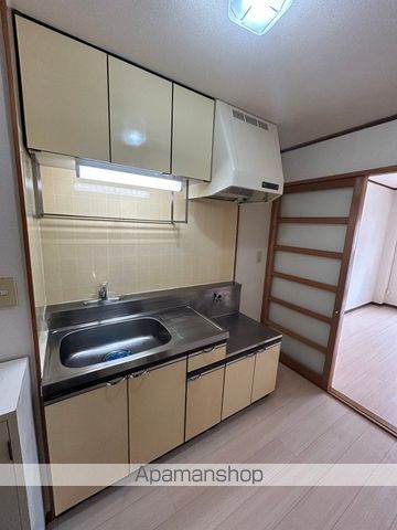 SURPLUSはざまの内装写真