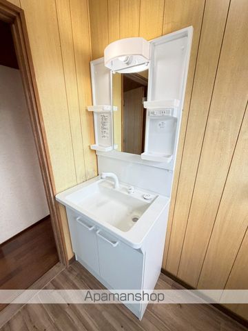 都城市 1階建 築109年の内装写真