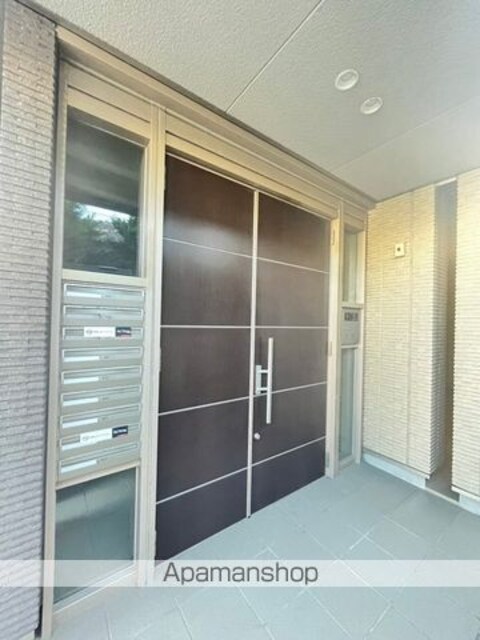 テラス新中通[2LDK/56.5m2]の共用部1