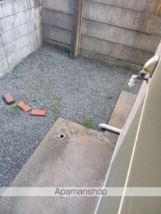 和歌山県和歌山市松江中３丁目[1R/33m2]のバルコニー
