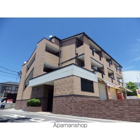 プラムコートの外観写真