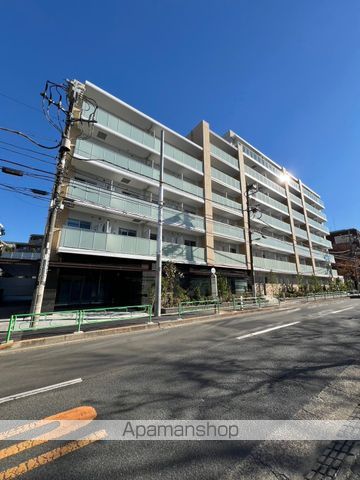 中野区弥生町のマンションの外観1